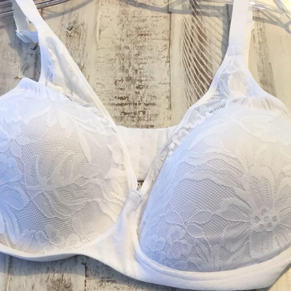 5 Bali “Breathe” wireless comfort bras